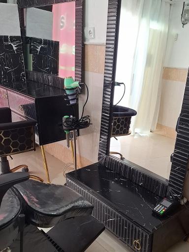 عکس سالن زیبایی بانو گل محمدی