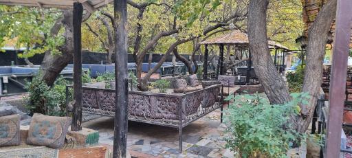 عکس باغ رستوران خالقی