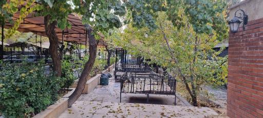 عکس باغ رستوران خالقی