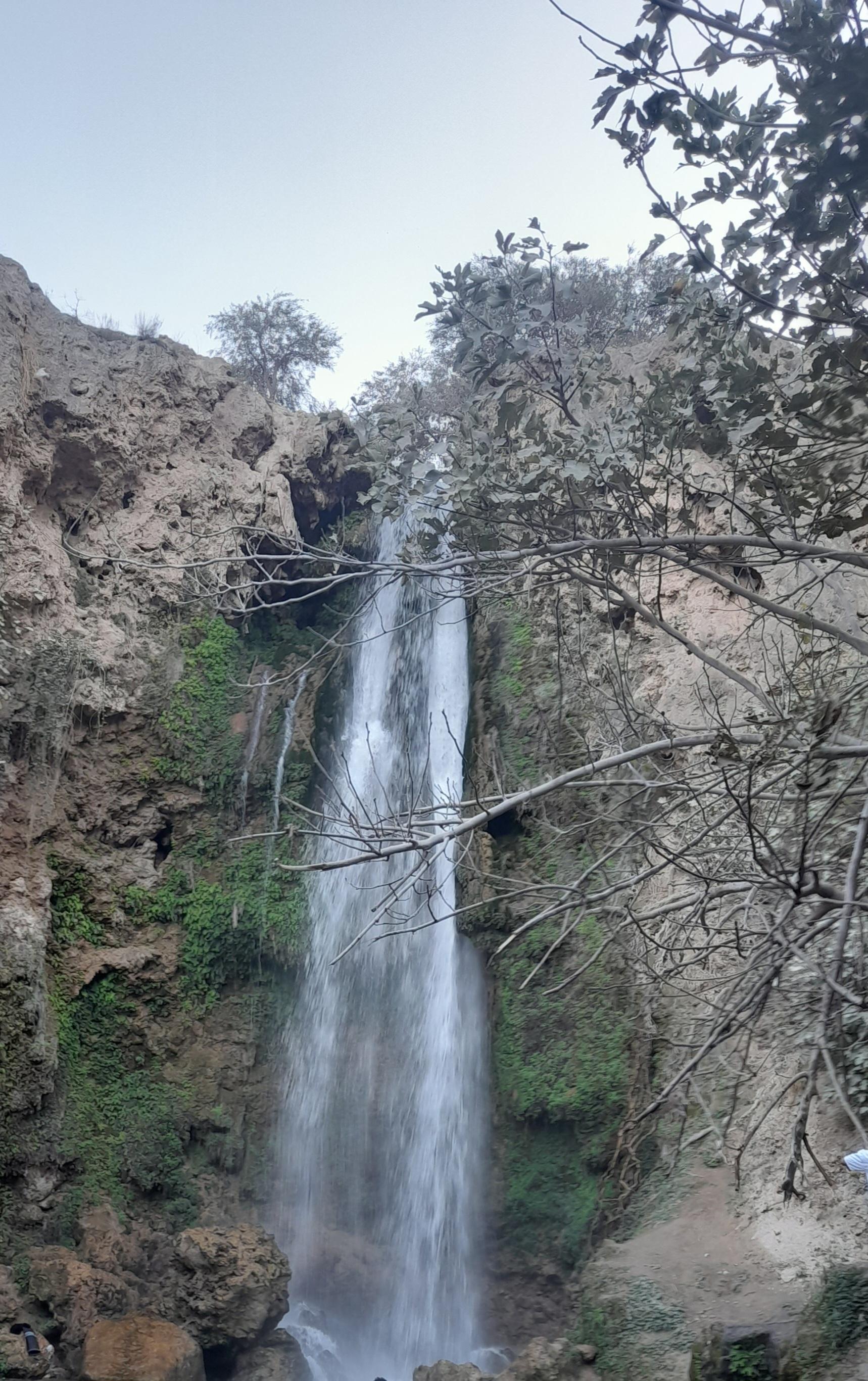 عکس آبشار آبگرم کلات