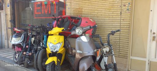عکس تعمیرگاه دوچرخه وموتوربرقی صفائیان