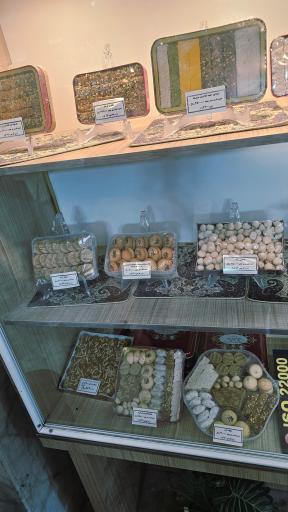 عکس شیرینی سرای حاج خلیفه علی رهبر