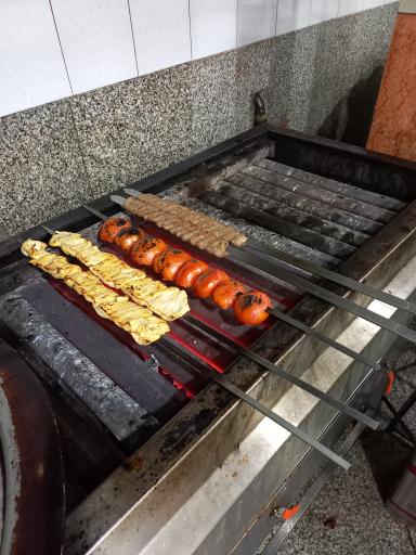 عکس رستوران نگین شهر