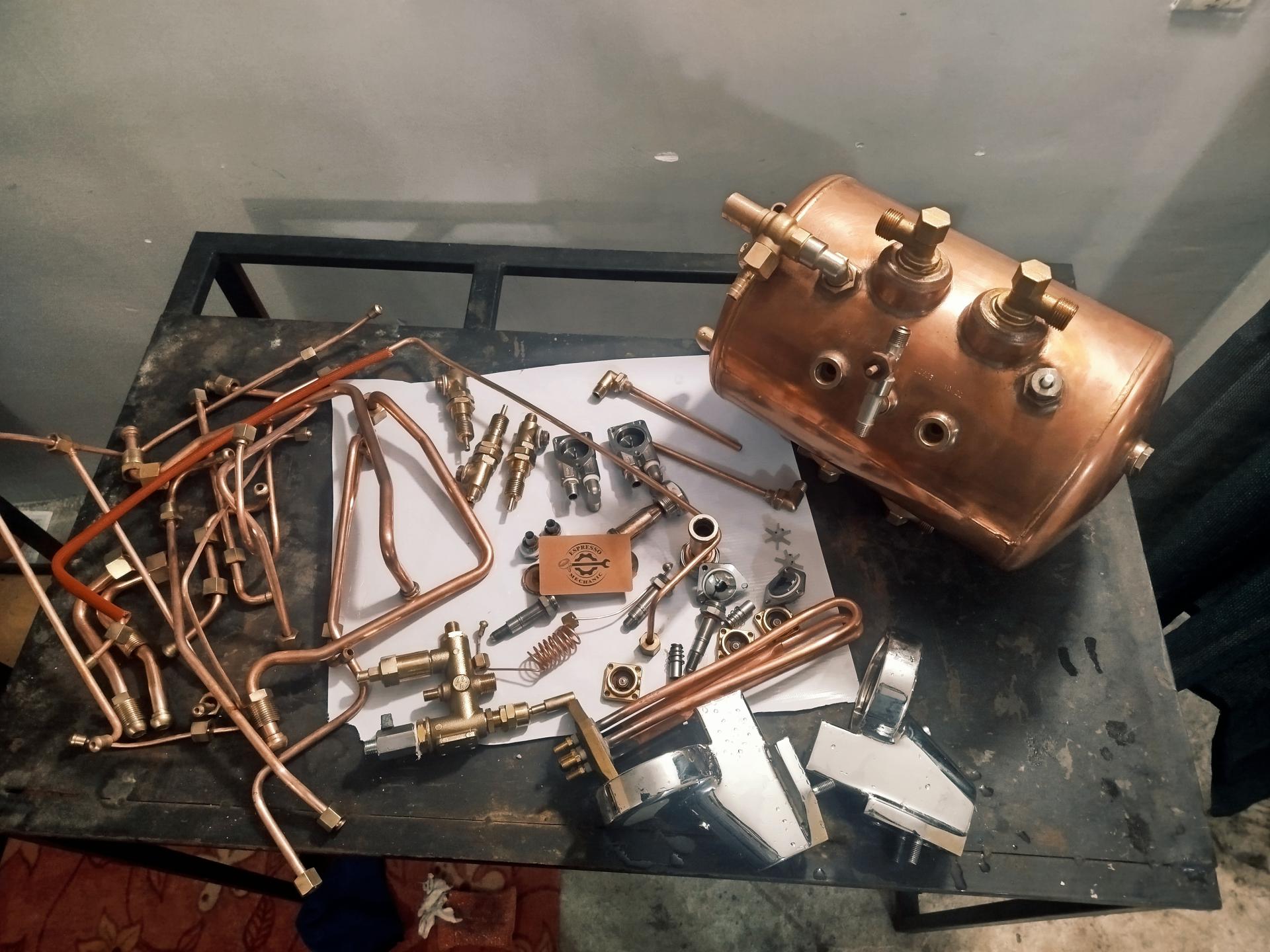 عکس تعمیرات دستگاه اسپرسو 