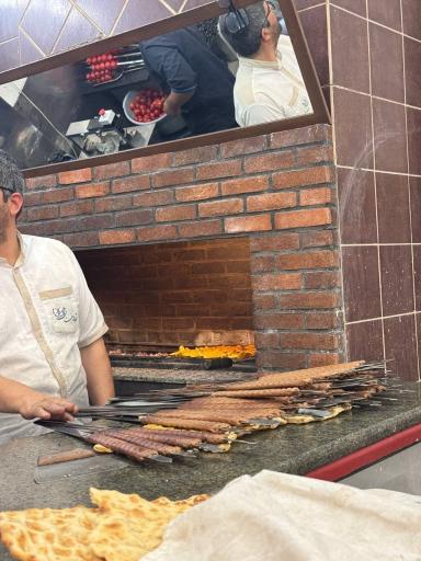 عکس کبابی دایی