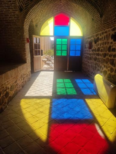 عکس کاروانسرای شاه عباسی ایوانکی