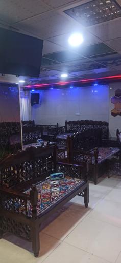 عکس سفره خانه سنتی فرشید