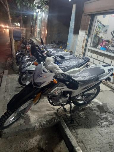 عکس فروشگاه موتور سیکلت رهرو