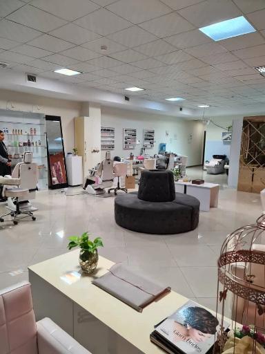 عکس سالن زیبایی المیرا