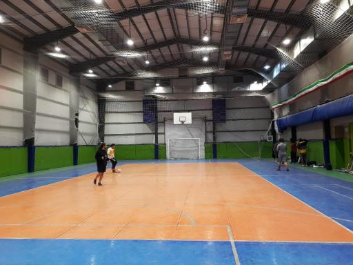 عکس سالن فوتسال شهرداری منطقه ۹