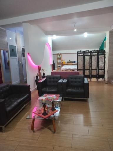 عکس آموزشگاه و خدمات ماساژ اریکه