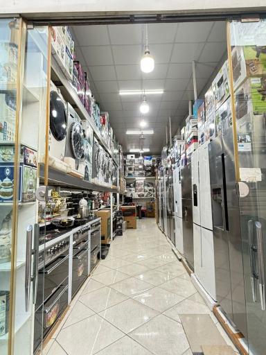 عکس فروشگاه لوازم خانگی پایتخت