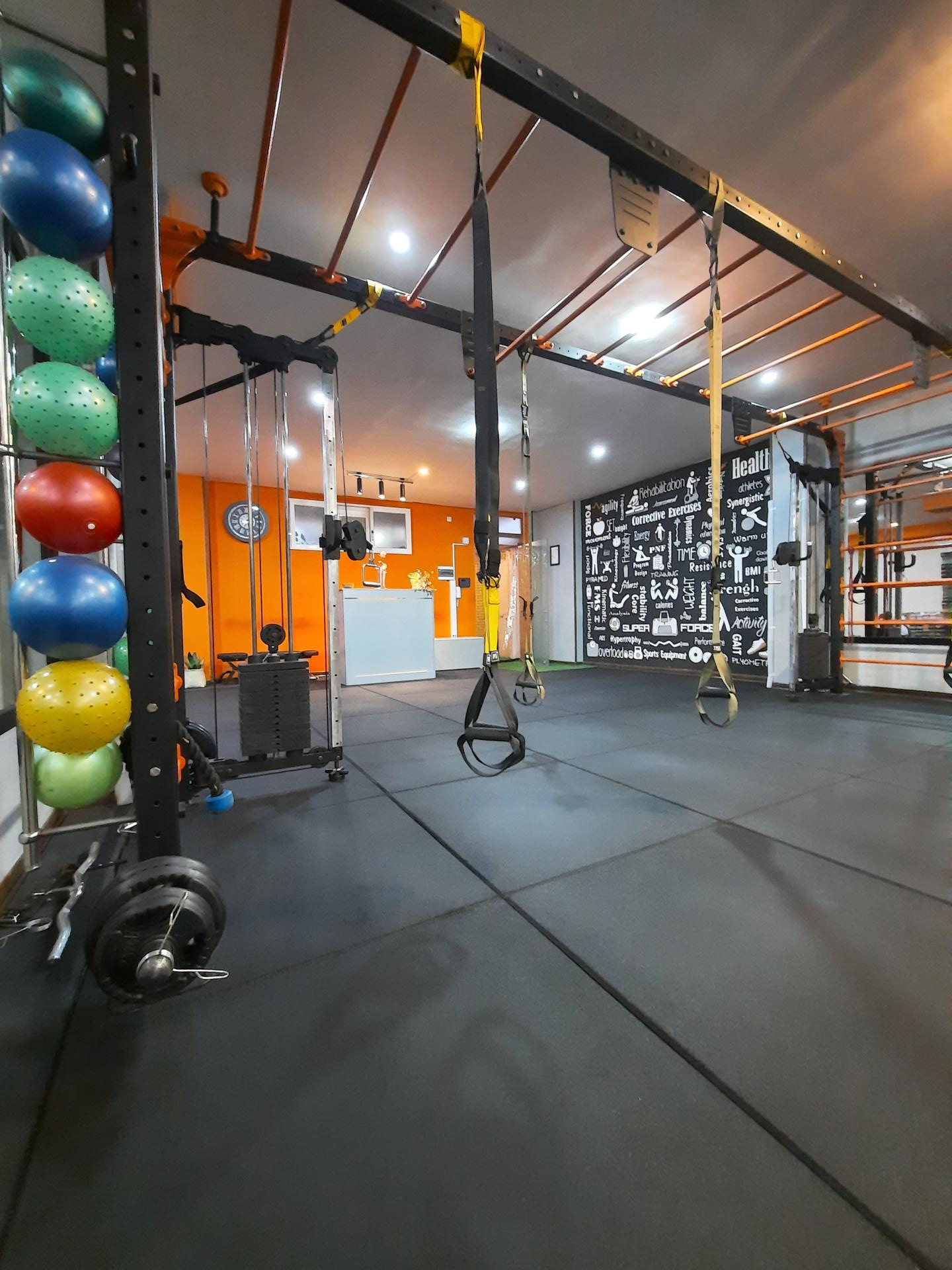 عکس باشگاه ورزشی نیروی برتر