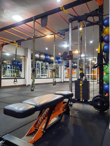 عکس باشگاه ورزشی نیروی برتر