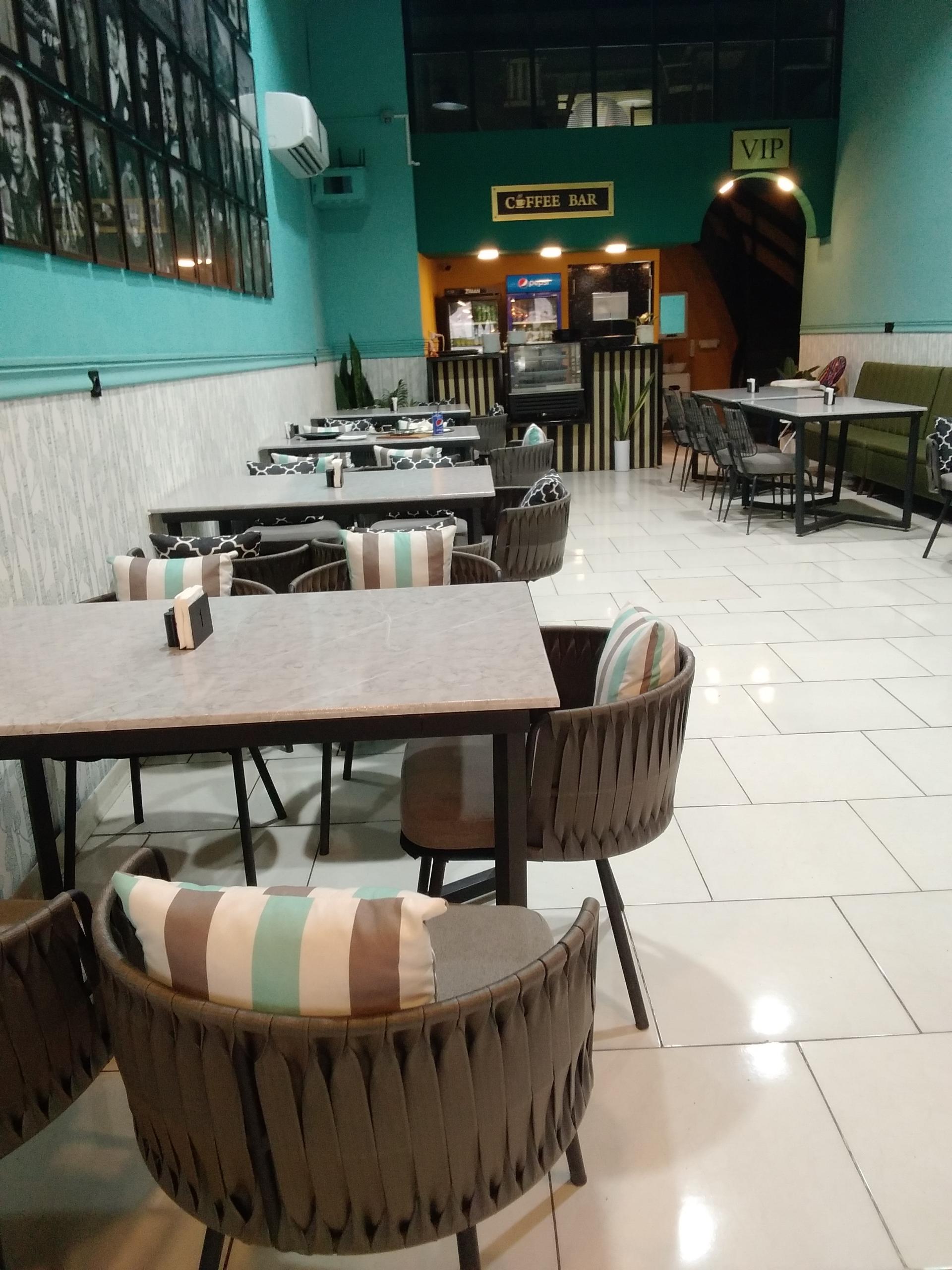 عکس کافه رستوران ایتالیایی شین