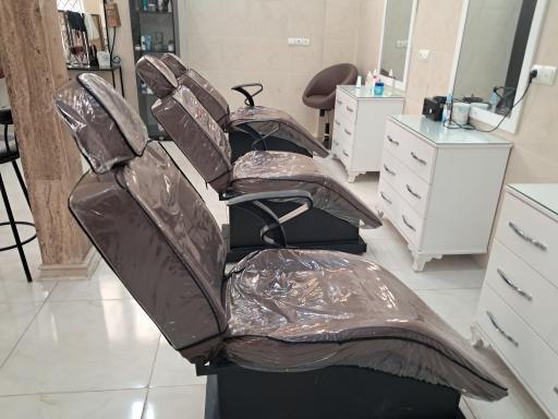 سالن آرایش و زیبایی نژلا