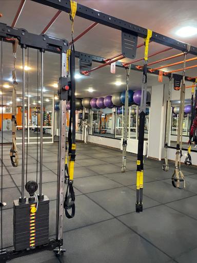 عکس باشگاه ورزشی نیروی برتر