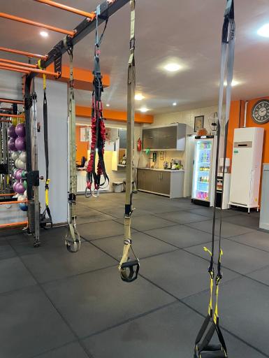 عکس باشگاه ورزشی نیروی برتر