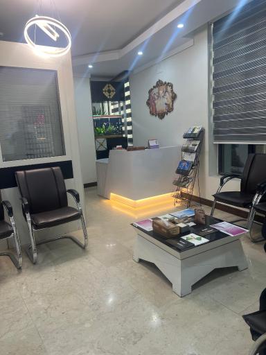 عکس کلینیک مراقبتهای  پوستی کاظمی 
