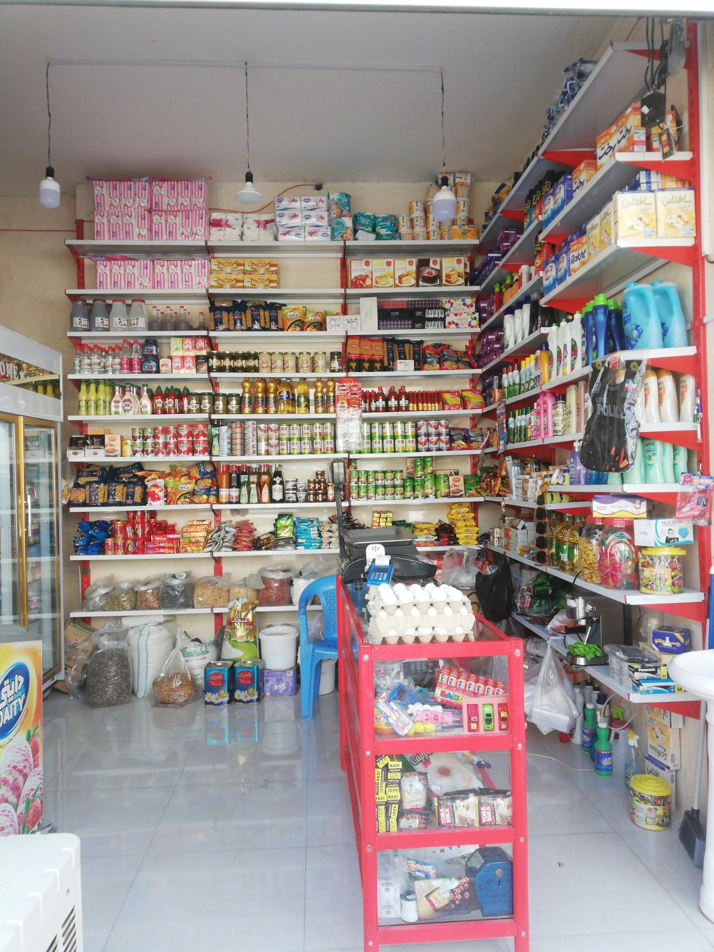 عکس سوپر مارکت توکلی