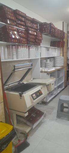 عکس رستوران  زنجیره ای مصطفی کلبادی نژاد