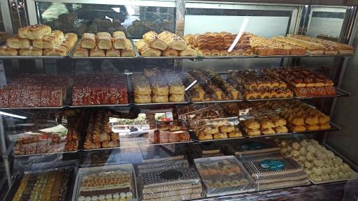 عکس شیرینی سرای سادات