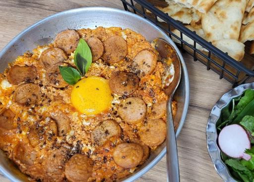 عکس کافه صبحانه پتوس