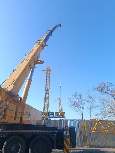 عکس پارکینگ جرثقیل کیان