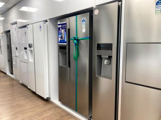 عکس نمایندگی اسنوا (میرزابابائی)