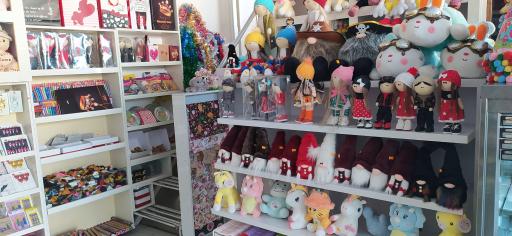 عکس شیرینی پدیده غرب