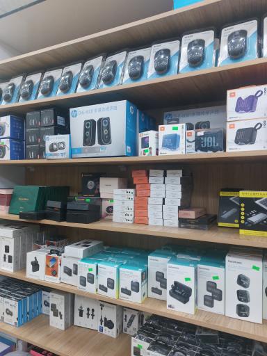 عکس کامپیوتر مرکزی لارستان