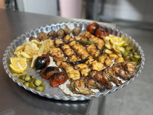 عکس رستوران سنتی عمو مهدی