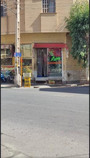 عکس ساندویچ و فلافلی ابواحمد