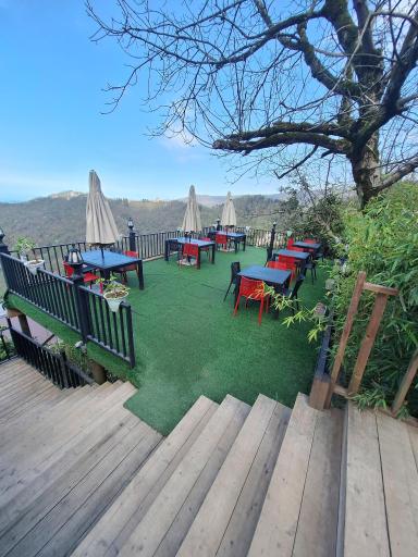 عکس کافه رستوران کوهستان