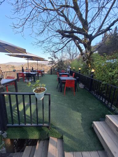 عکس کافه رستوران کوهستان