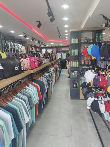 عکس فروشگاه ورزشی توس اسپرت بوشهر