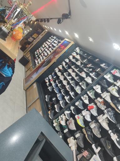 عکس فروشگاه ورزشی توس اسپرت بوشهر