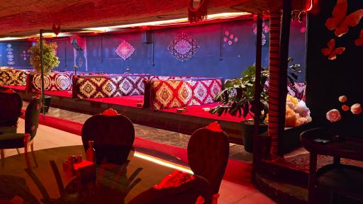 عکس کافه رستوران آوا پرشنگ