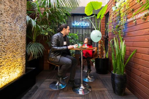 عکس آزمایشگاه پاتوبیولوژی و ژنتیک جردن