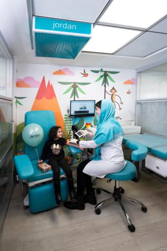 عکس آزمایشگاه پاتوبیولوژی و ژنتیک جردن