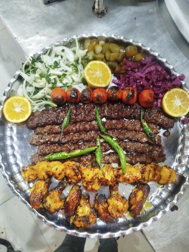 عکس نان داغ کباب داغ بناب