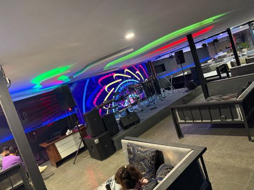 عکس باغ رستوران پدیده شب های شیراز