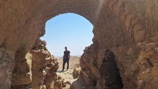 عکس قلعه باستانی( قیز قلعه سی)