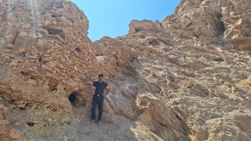 عکس قلعه باستانی( قیز قلعه سی)