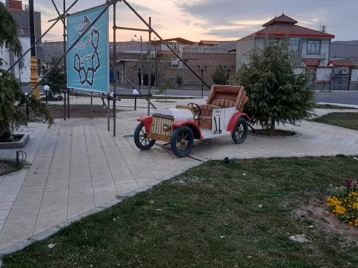 عکس میدان شهدا شهر سیس