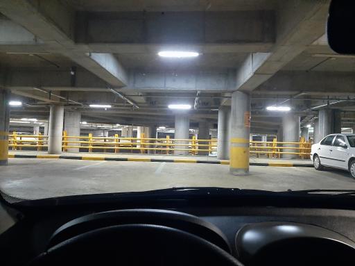 عکس پارکینگ شهدا