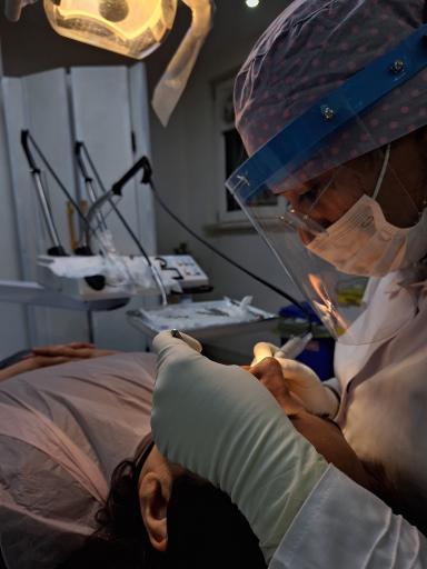 عکس خانه دندانپزشکی پَرَن