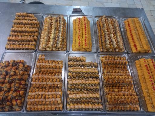 عکس شیرینی سرای پاریزی