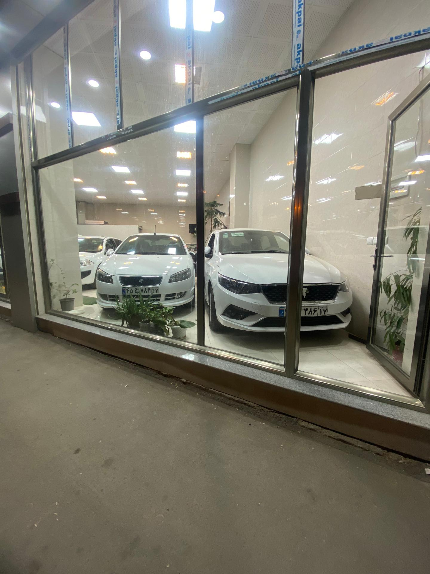 عکس اتو گالری بهزاد