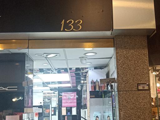 عکس آرایشی و بهداشتی شهزاد